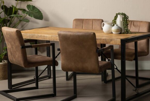 De Meubel Importeur op Woonboulevard Almelo